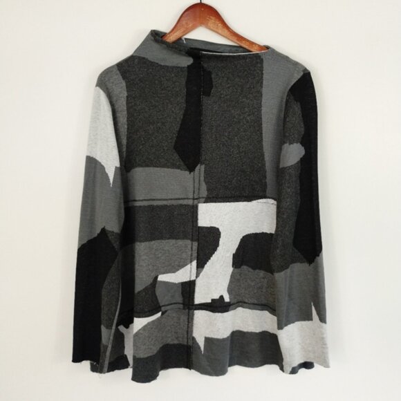 Ozai N Ku Camo Fleur Artisan Top Size 2XL Gray Clouds Boho Artsy Patchwork - Picture 2 of 11